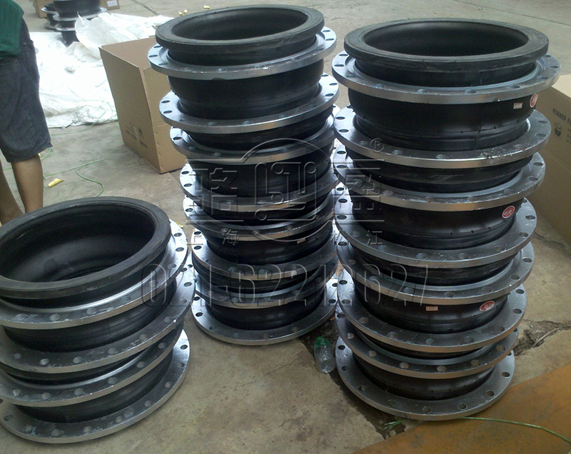 可曲撓橡膠接頭發(fā)貨現(xiàn)場(chǎng)