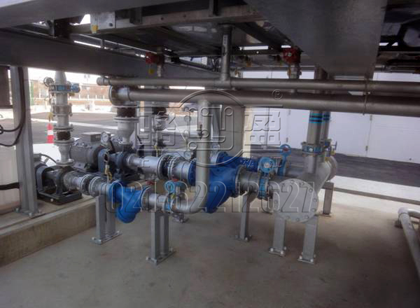 鋼鐵閥門(mén)高爐系統(tǒng)專用橡膠接頭現(xiàn)場(chǎng)